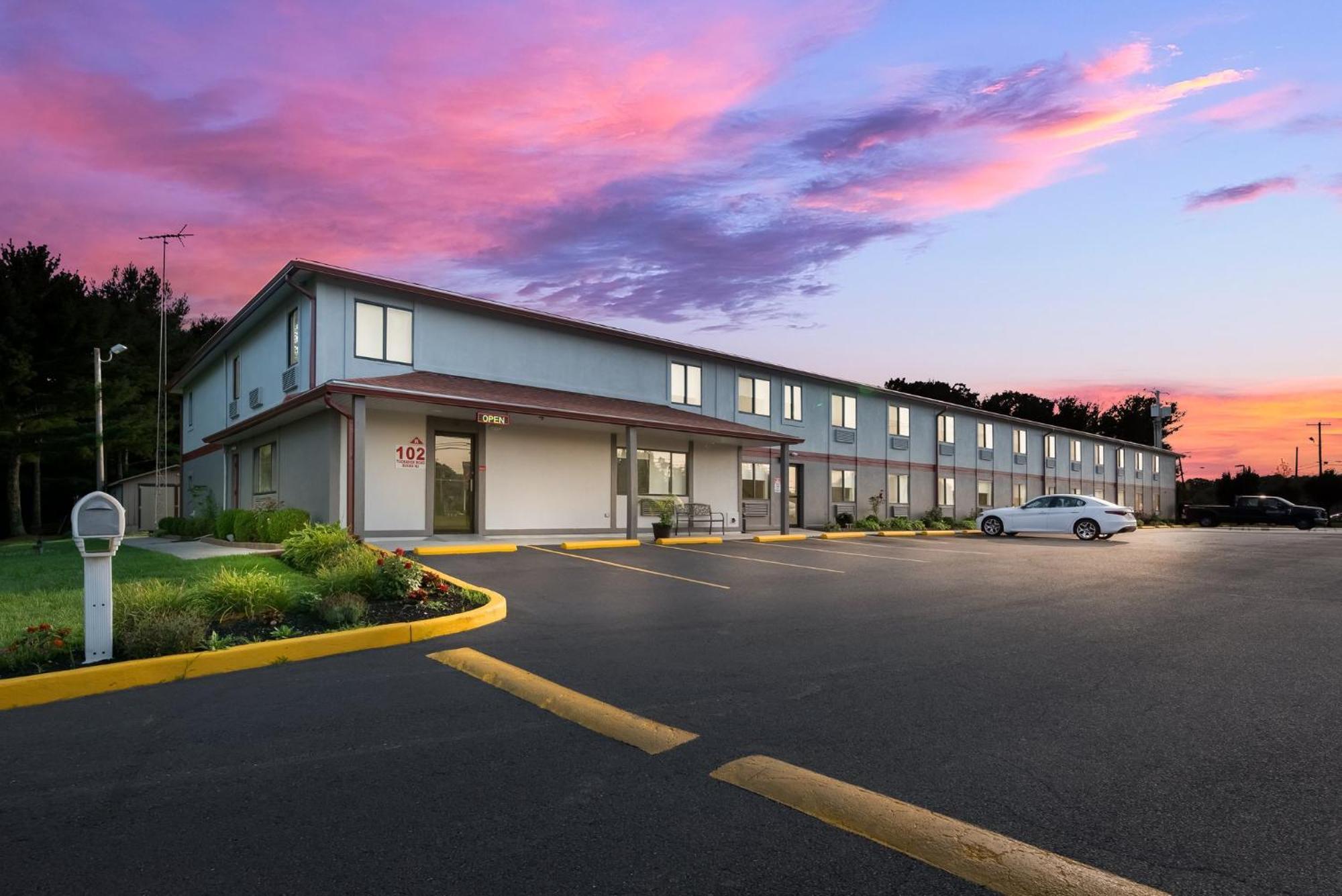 Red Roof Inn & Suites Vineland - Buena Zewnętrze zdjęcie