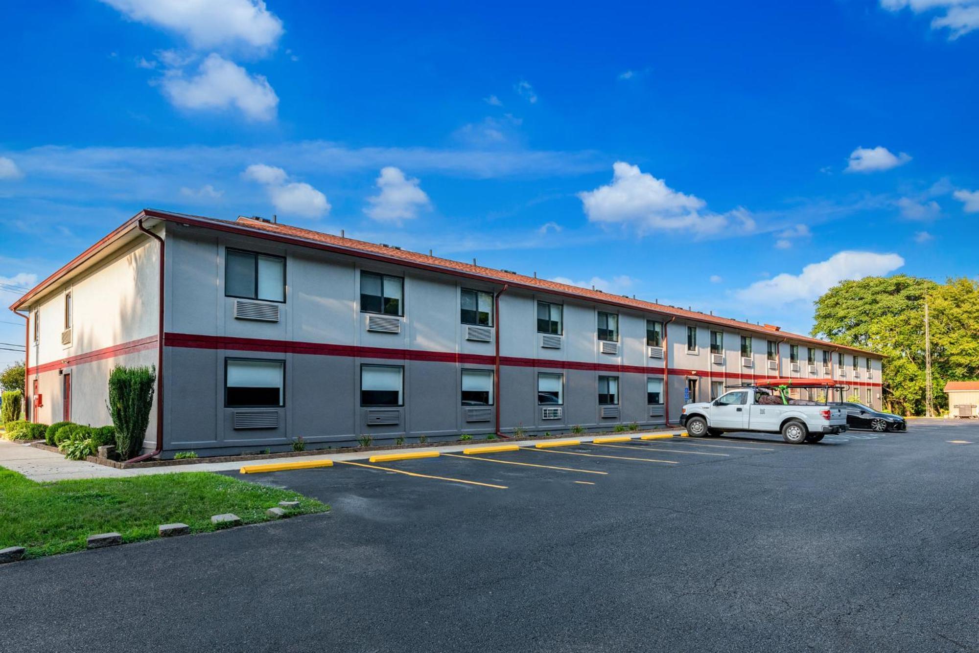 Red Roof Inn & Suites Vineland - Buena Zewnętrze zdjęcie